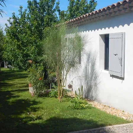 Holiday home Le Lou Jas Eyragues